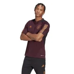 Camiseta Adidas Alemania Training Mundial Qatar 2022 7 Camiseta Adidas Alemania Training Mundial Qatar 2022 -zapateria de futbol camiseta adidas alemania training mundial qatar 2022 shadow maroon 2 1