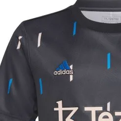 Camiseta Adidas Manchester United FC Pre-Match 2022-2023 Niño -zapateria de futbol camiseta adidas manchester united fc pre match 2022 2023 nino black night grey glory blue icey pink 2