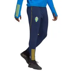 Pantalón Largo Adidas Suecia Training 2022-2023 -zapateria de futbol pantalon largo adidas suecia training mundial qatar 2022 navy blue yellow 1