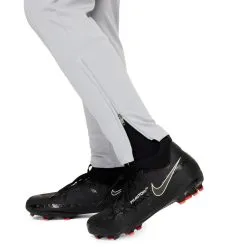 Pantalón Largo Nike Dri-Fit Academy 23 Niño 9 Pantalón Largo Nike Dri-Fit Academy 23 Niño -zapateria de futbol pantalon largo nike dri fit academy 23 nino silver black 4