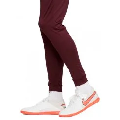 Pantalón Largo Nike Liverpool FC Training 2022-2023 -zapateria de futbol pantalon largo nike liverpool fc training 2022 2023 burgundy crush 2 1