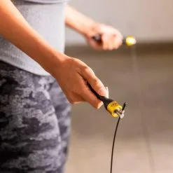 SKLZ Comba Speed Rope Pro -zapateria de futbol sklz comba speed rope pro yellow 3